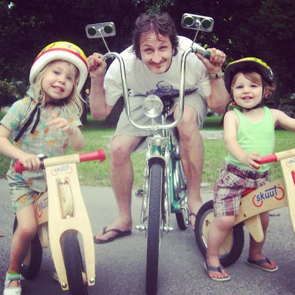 little girl and boy dad family bike ride balance bike skuut instagram